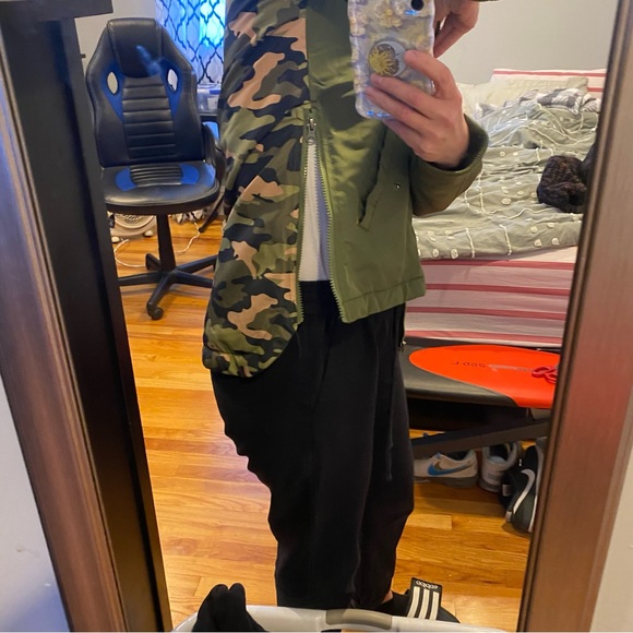 Jacket - Picture 6 of 6